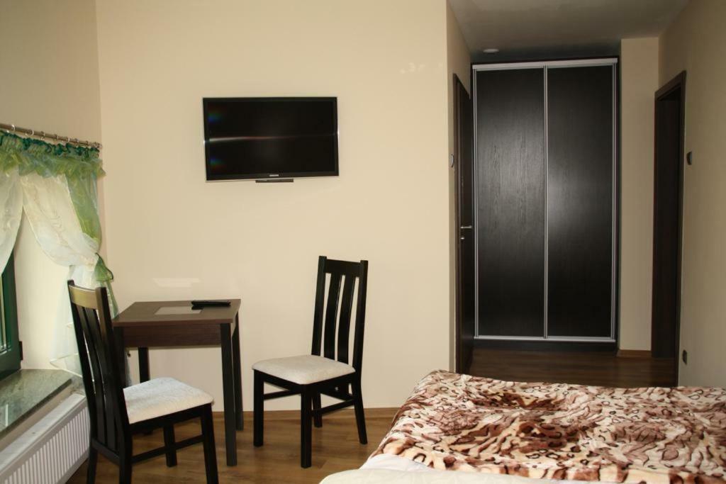 Hotel For You Pabianice Ngoại thất bức ảnh
