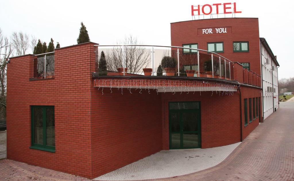 Hotel For You Pabianice Ngoại thất bức ảnh